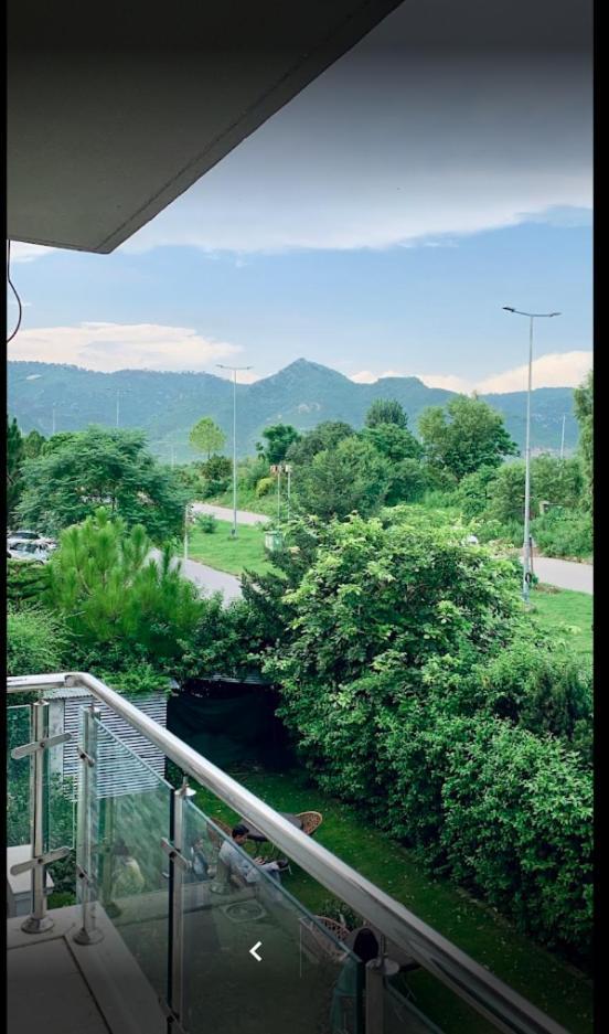Canadian Inn Islamabad Exterior foto